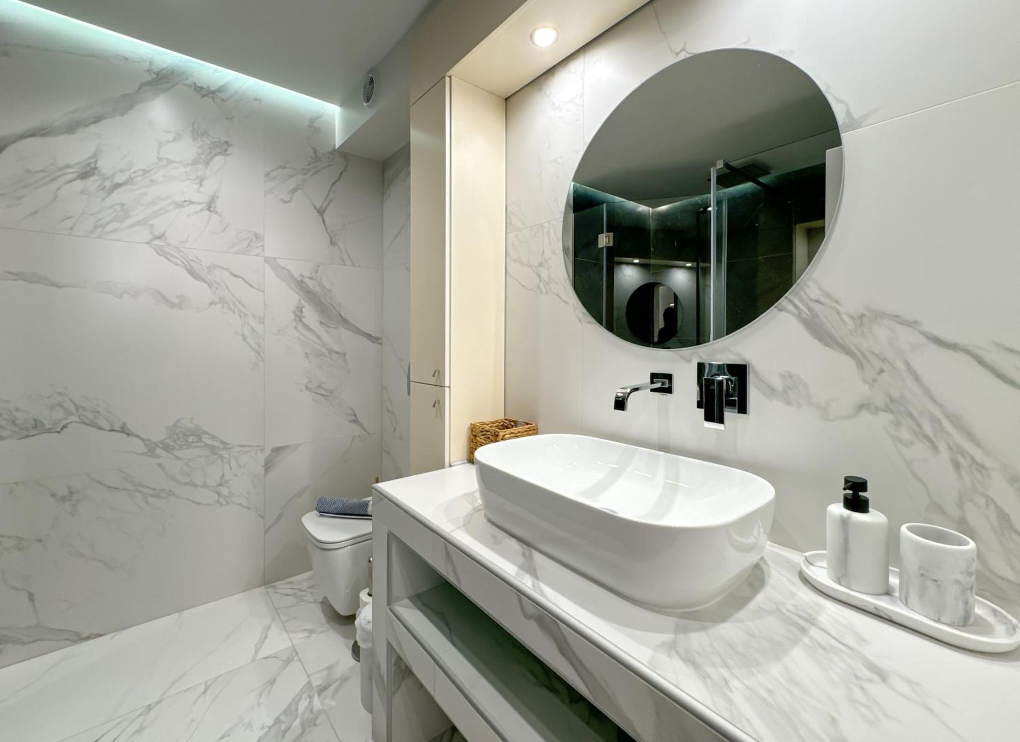 Luxury Downtown Apartment Α6 テッサロニキ エクステリア 写真