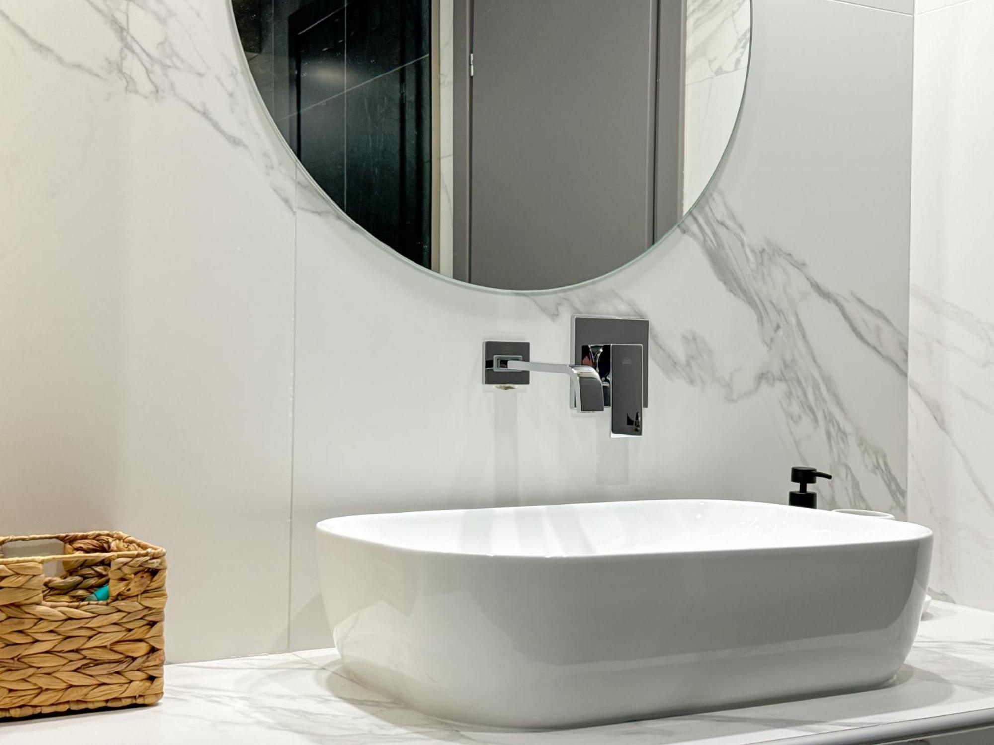 Luxury Downtown Apartment Α6 テッサロニキ エクステリア 写真