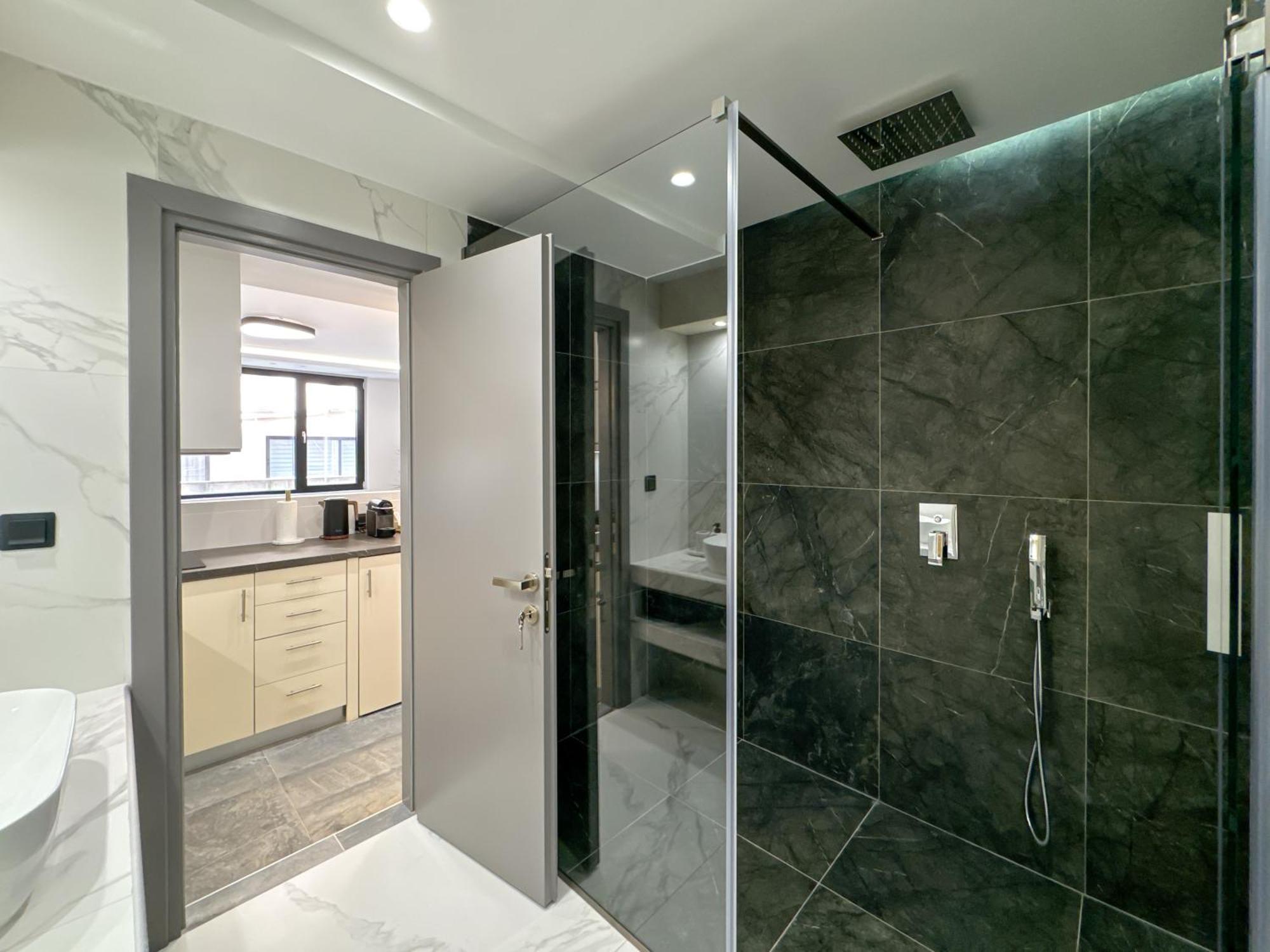 Luxury Downtown Apartment Α6 テッサロニキ エクステリア 写真