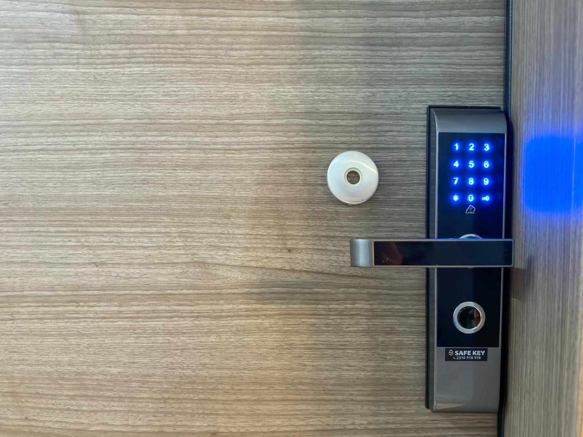 Luxury Downtown Apartment Α6 テッサロニキ エクステリア 写真